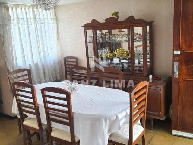 Infonavit La Margarita: Agradable Casa Duplex, amplia y en buenas condiciones