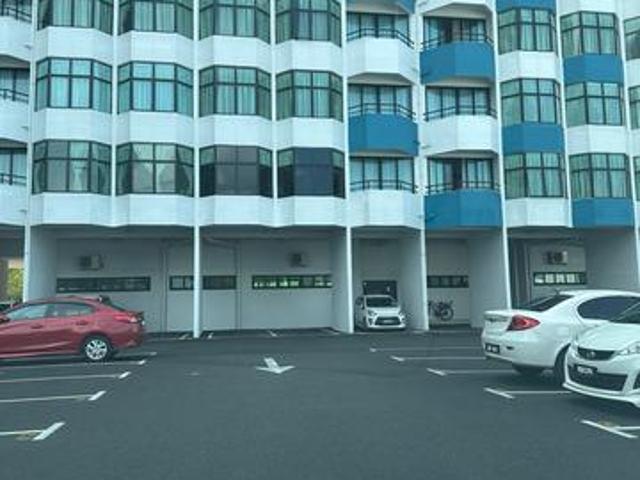 Condominium for rent in Malaka