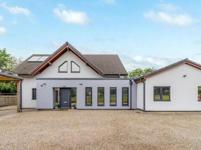House for sale in Brayford, Lincolnshire