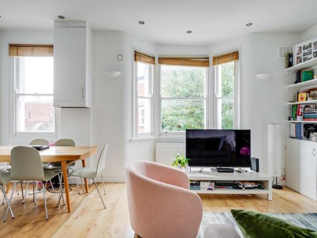Apartment for rent in West Hampstead, Greater London