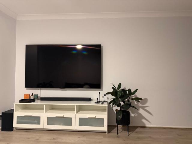 Room for rent in Ingleburn, Sydney