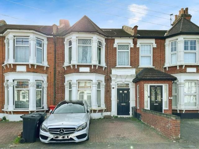 Apartment for rent in Gants Hill, Greater London