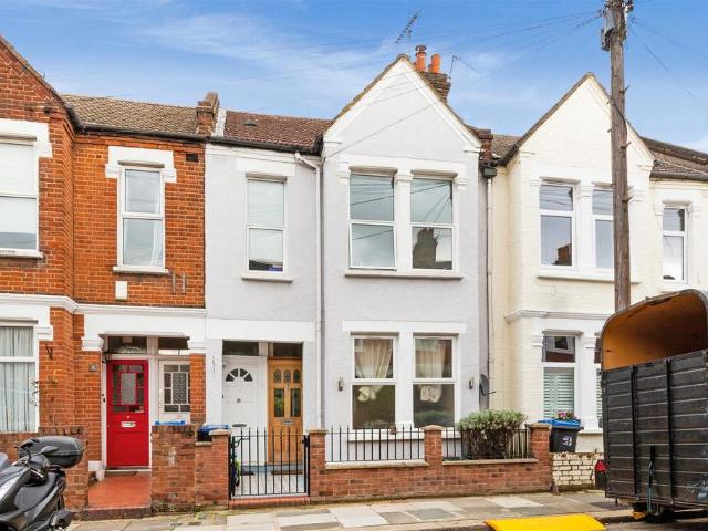 Apartment for rent in London Borough of Merton, Greater London