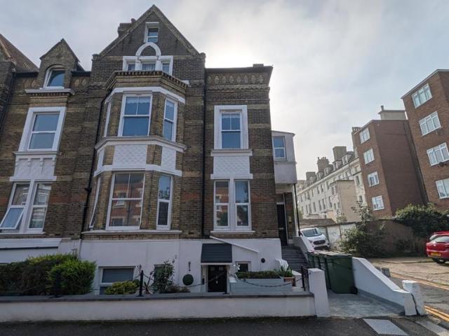 Apartment for rent in Foord, Folkestone and Hythe