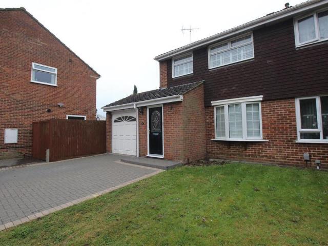 House for rent in Fishers Green, Shephall