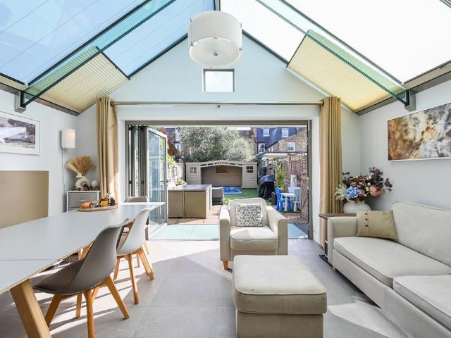 House for rent in London Borough of Hammersmith and Fulham, Greater London
