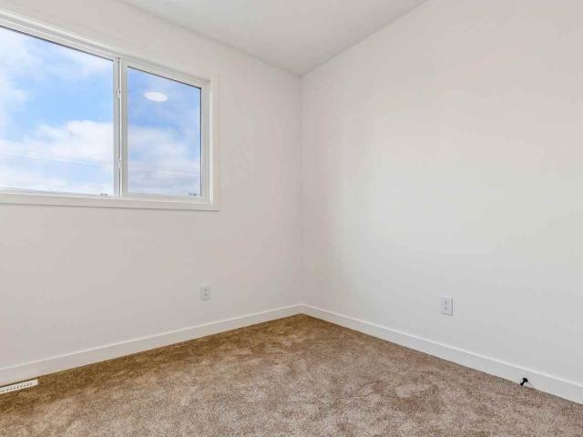 Apartment for rent in Wedgewood, Alberta