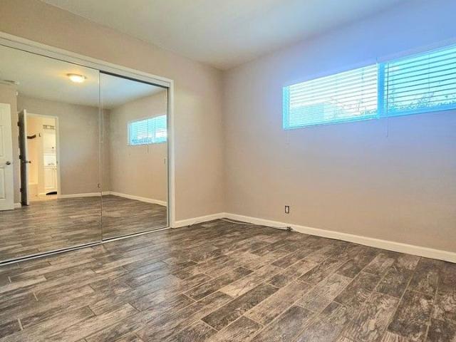 Apartment for rent in Lawndale, California