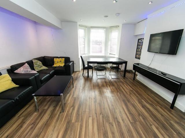 House for rent in Woodhouse, West Yorkshire