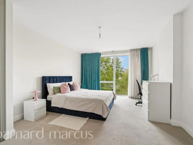 Room for rent in West Finchley, Greater London