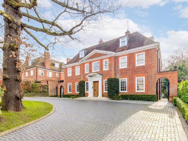 House for rent in Hampstead Garden Suburb, Greater London