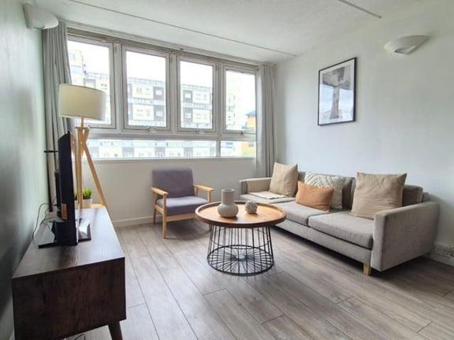 Apartment for rent in Battersea, Greater London