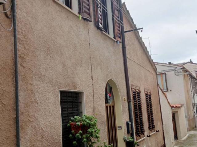 Appartamento in vendita a Piano, Marche
