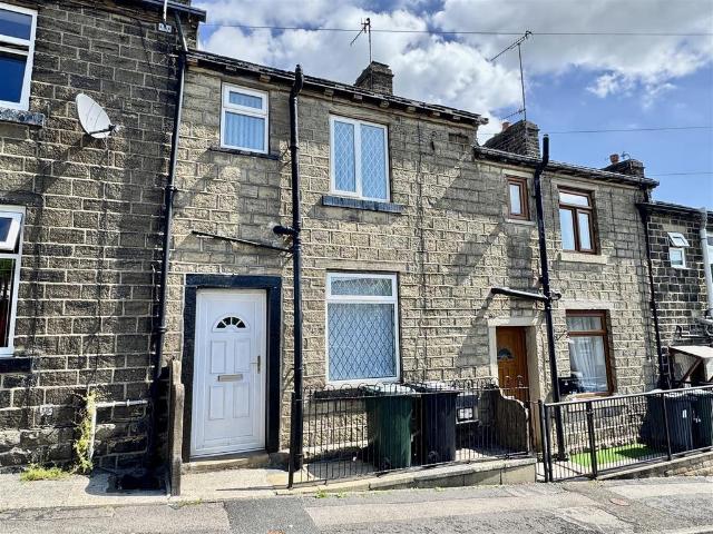 House for rent in Bracken Bank, Bradford