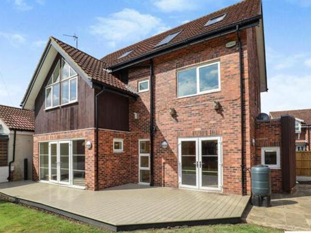 House for sale in Fishers Green, North Yorkshire