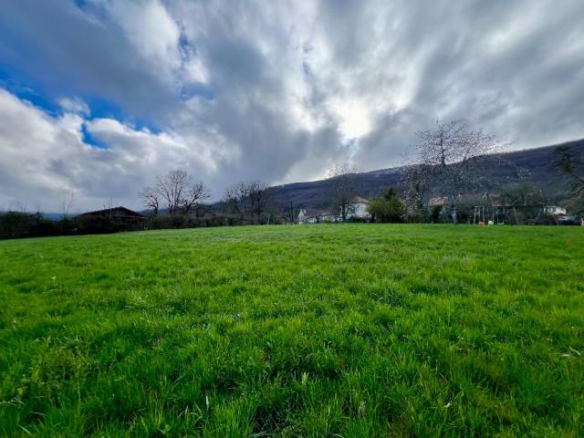 Terrain vente à Injoux-Génissiat, Ain