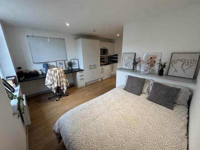 Studio for rent in Aylestone Park, Old Wharf