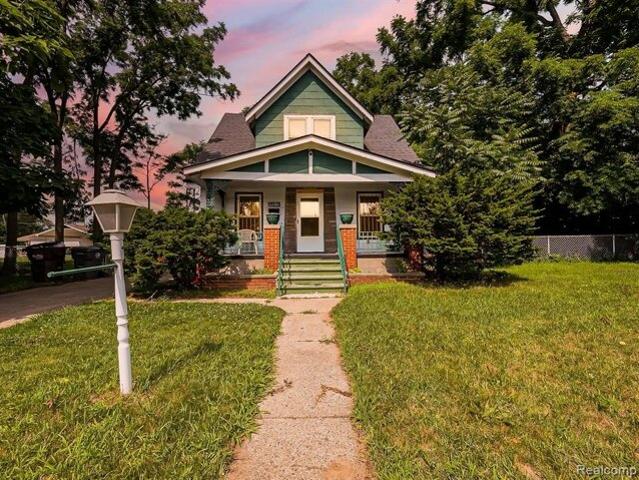 House for sale in Inkster
