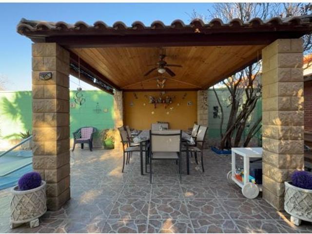 Casa en venta en Chiloeches