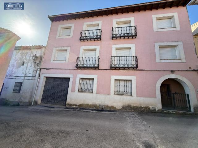 Casa en venta en Brihuega, Castilla-La Mancha