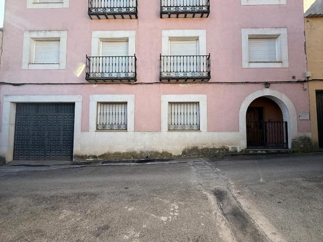 Casa en venta en Brihuega, Castilla-La Mancha