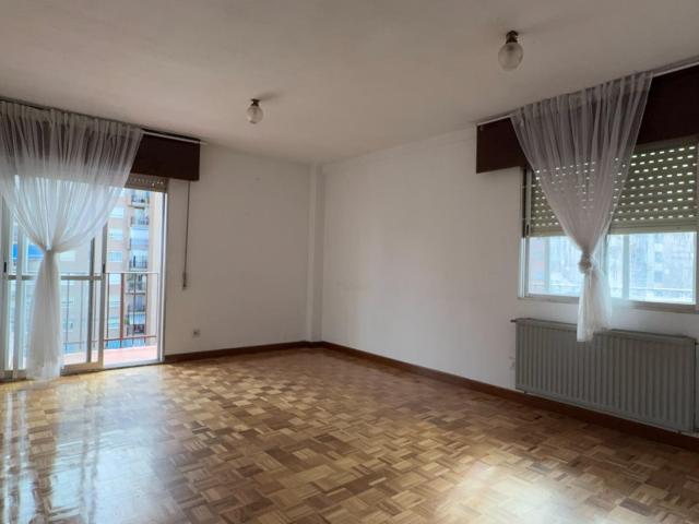 Piso en venta en Guadalajara, Alamín