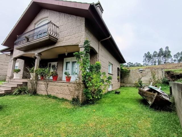 Chalet en venta en A Illa de Arousa, O Salnés