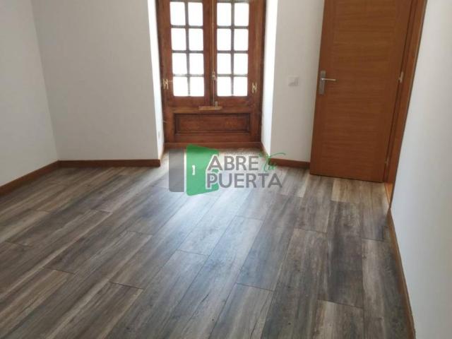 Local Comercial en alquiler en A Pobra De Trives, Galicia