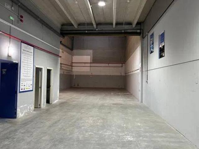 Local Comercial en alquiler en Valdelasfuentes, Alcobendas