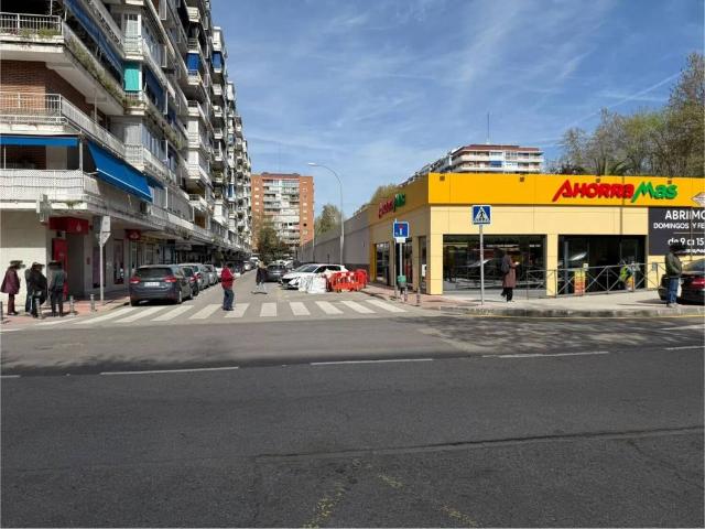 Local Comercial en alquiler en Alcorcón, Parque de Lisboa