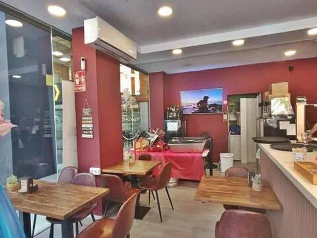Local Comercial en alquiler en Diputació, l'Alacantí