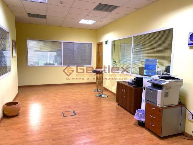Local Comercial en alquiler en Almendralejo