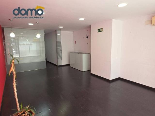 Local Comercial en alquiler en Regiones Devastadas, Almería