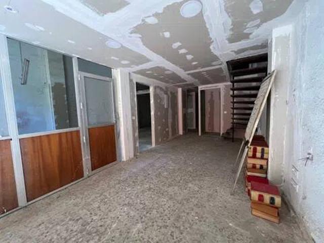 Local Comercial en alquiler en Regiones Devastadas, Almería