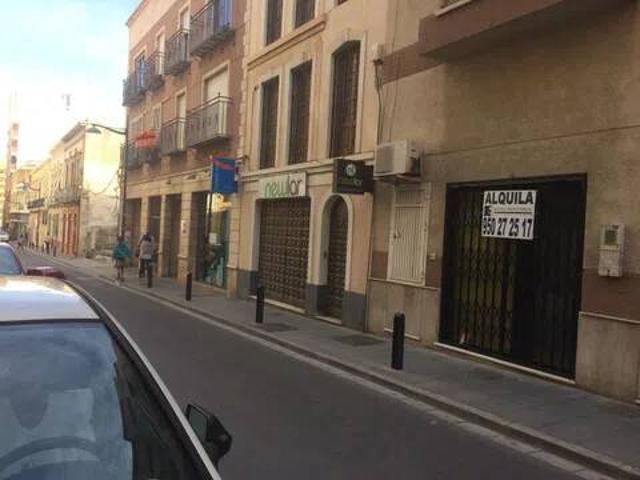 Local Comercial en alquiler en Oliveros, Almería