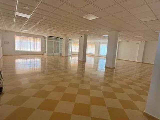 Local Comercial en alquiler en El Condado, Andalucía