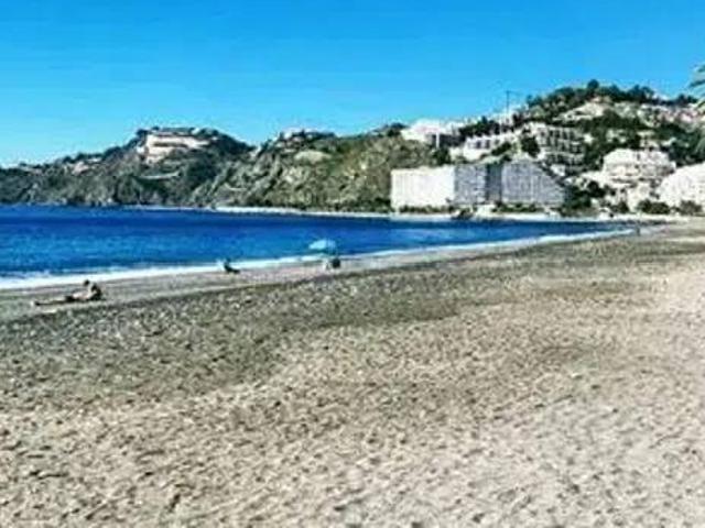 Local Comercial en alquiler en Urbanización La Noria, Comarca de la Costa Granadina