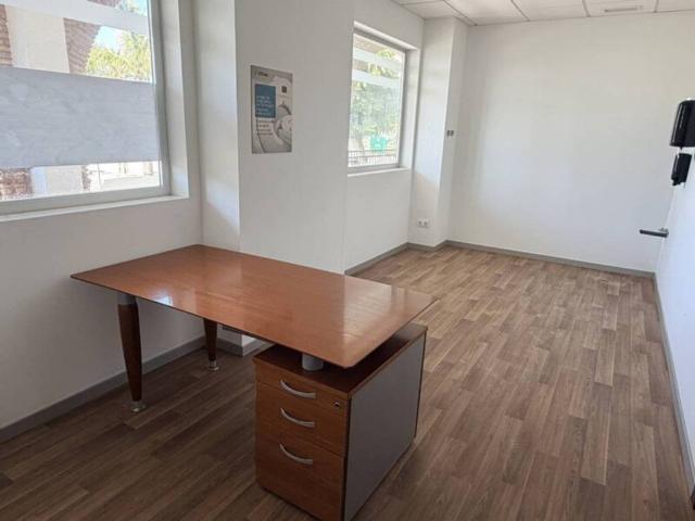 Local Comercial en alquiler en Urbanización La Noria, Comarca de la Costa Granadina