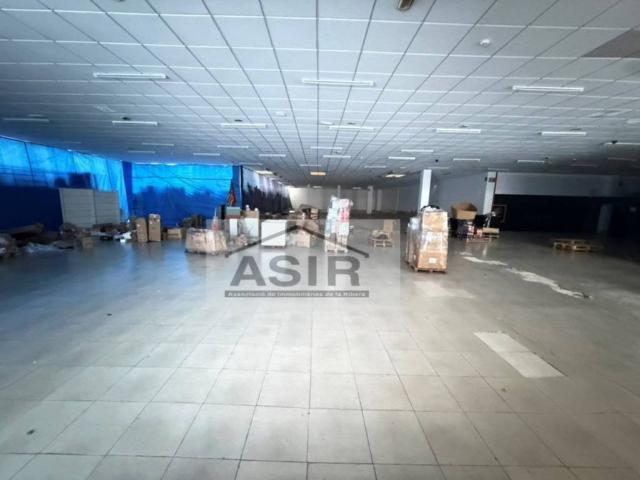 Local Comercial en alquiler en Alzira, València / Valencia