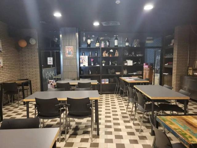 Local Comercial en alquiler en Iruñerria, Navarra