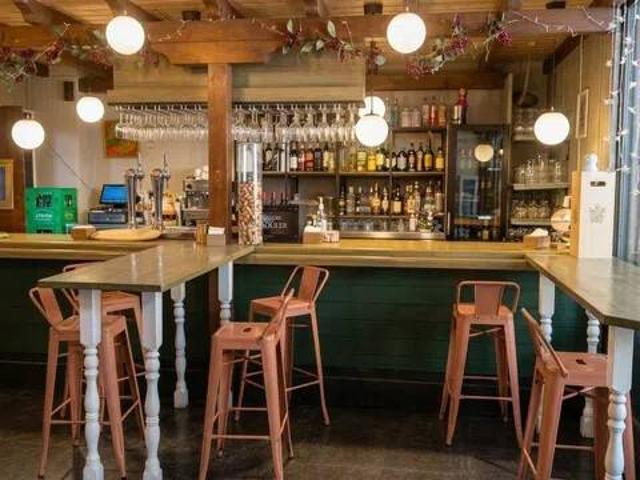 Local Comercial en alquiler en Arroyomolinos, Madrid