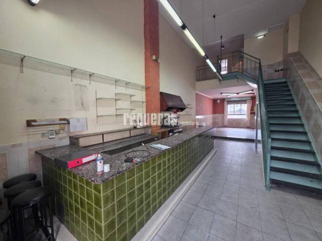 Local Comercial en venta en Avilés, Asturias