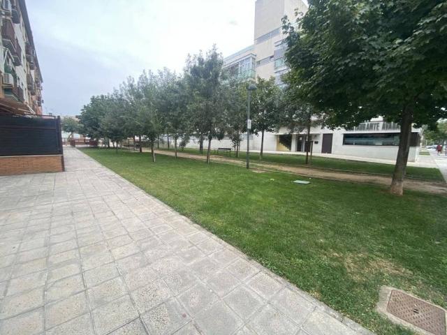 Local Comercial en alquiler en Azuqueca De Henares, Castilla-La Mancha