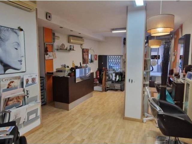 Local Comercial en alquiler en Barcelonès, Catalunya