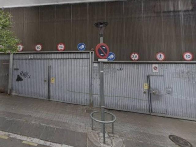 Local Comercial en alquiler en Badalona, Barcelona