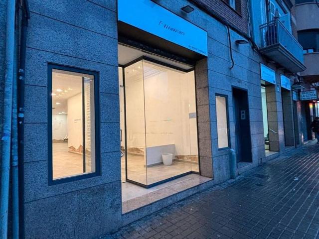 Local Comercial en alquiler en Artigues, Sant Adrià De Besòs