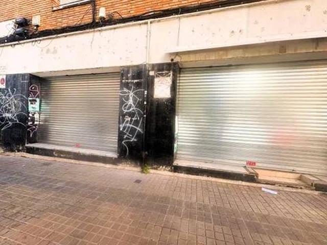 Local Comercial en alquiler en Barcelonès, Catalunya