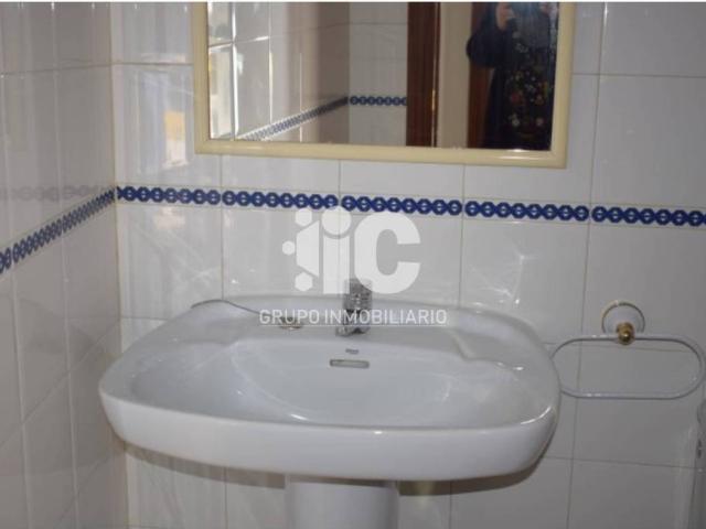 Local Comercial en alquiler en Baena, Andalucía