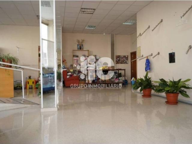 Local Comercial en alquiler en Baena, Andalucía