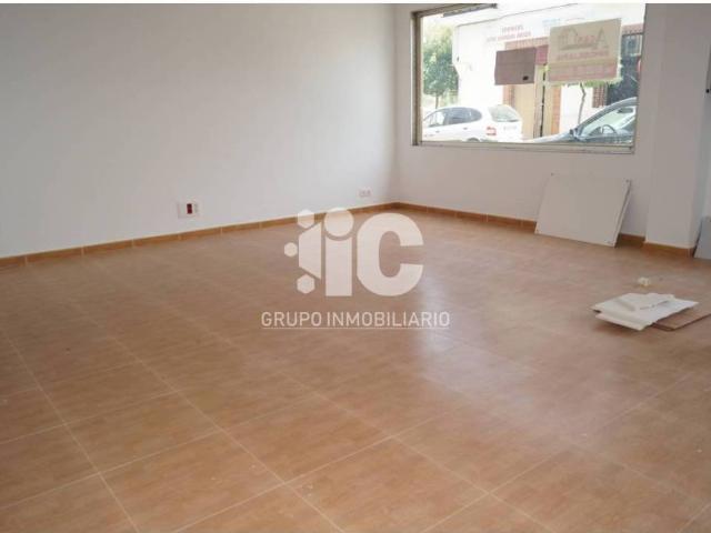 Local Comercial en alquiler en Baena, Andalucía